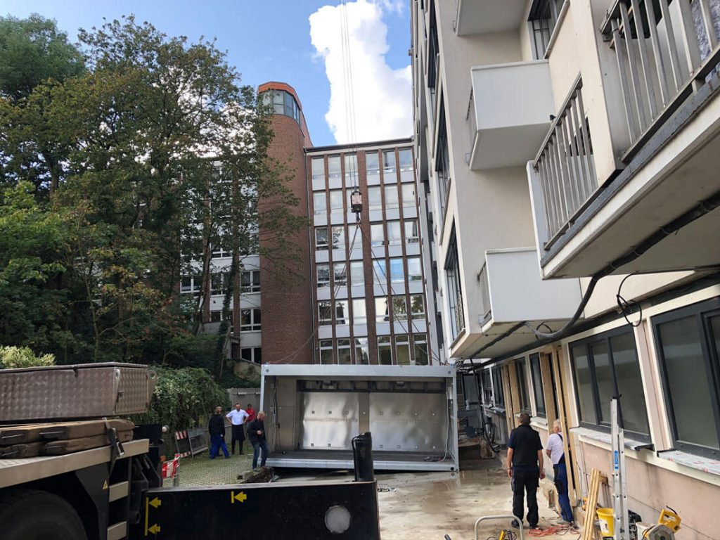 Keulen_plaatsing tijdelijke spoelkeuken